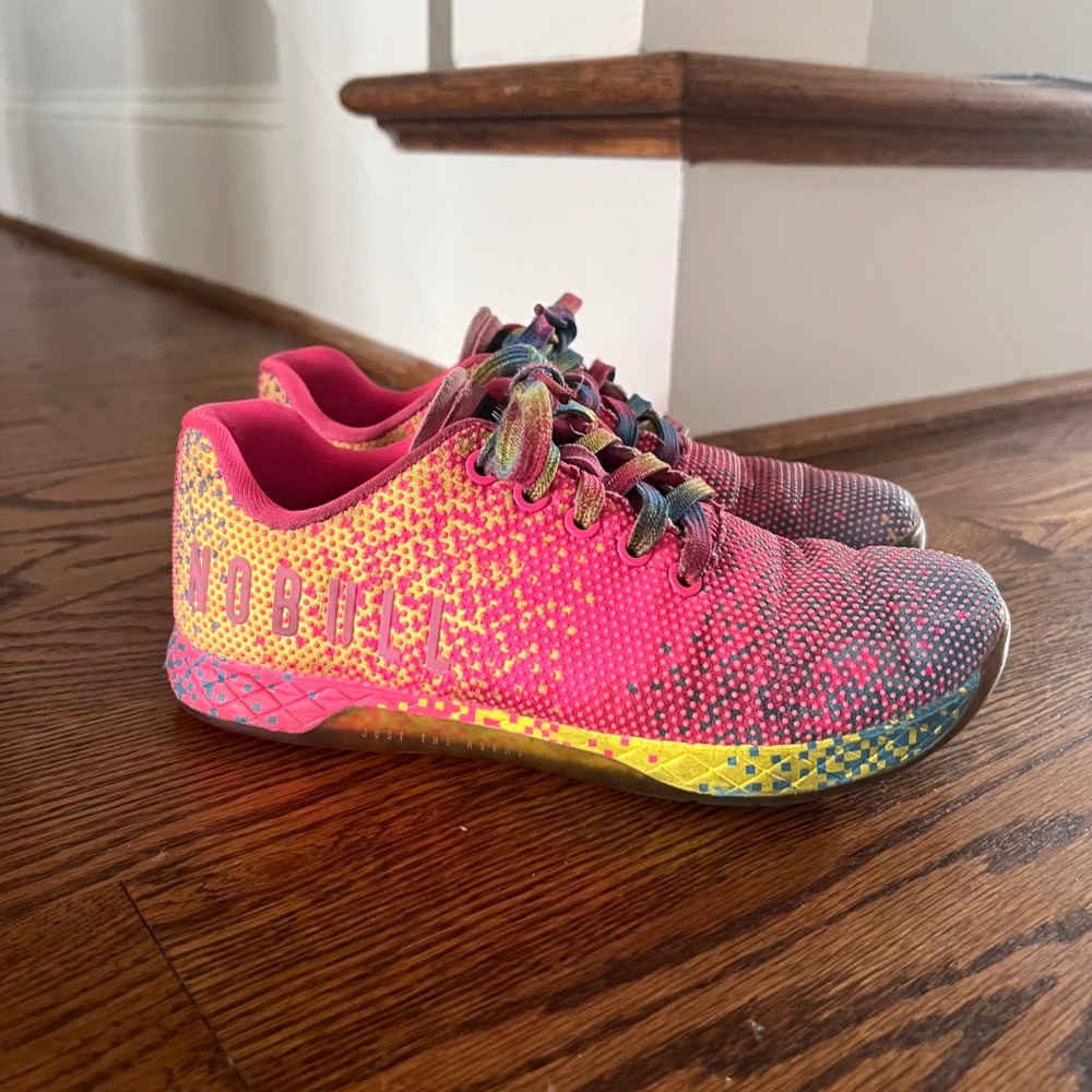 NOBULL SuperFabric Trainer Neon Pink Yellow Pixel Rainbow Laces Womens 7